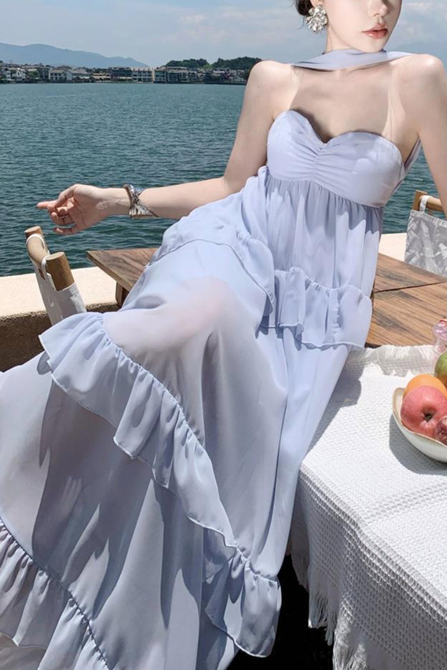 法式高级挂脖度假裙