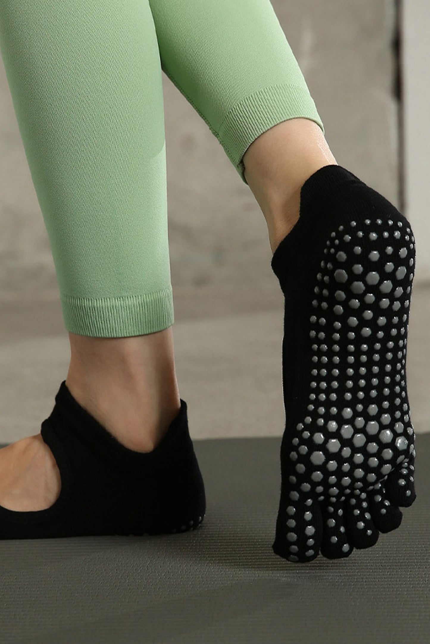 五指薄款专业防滑袜