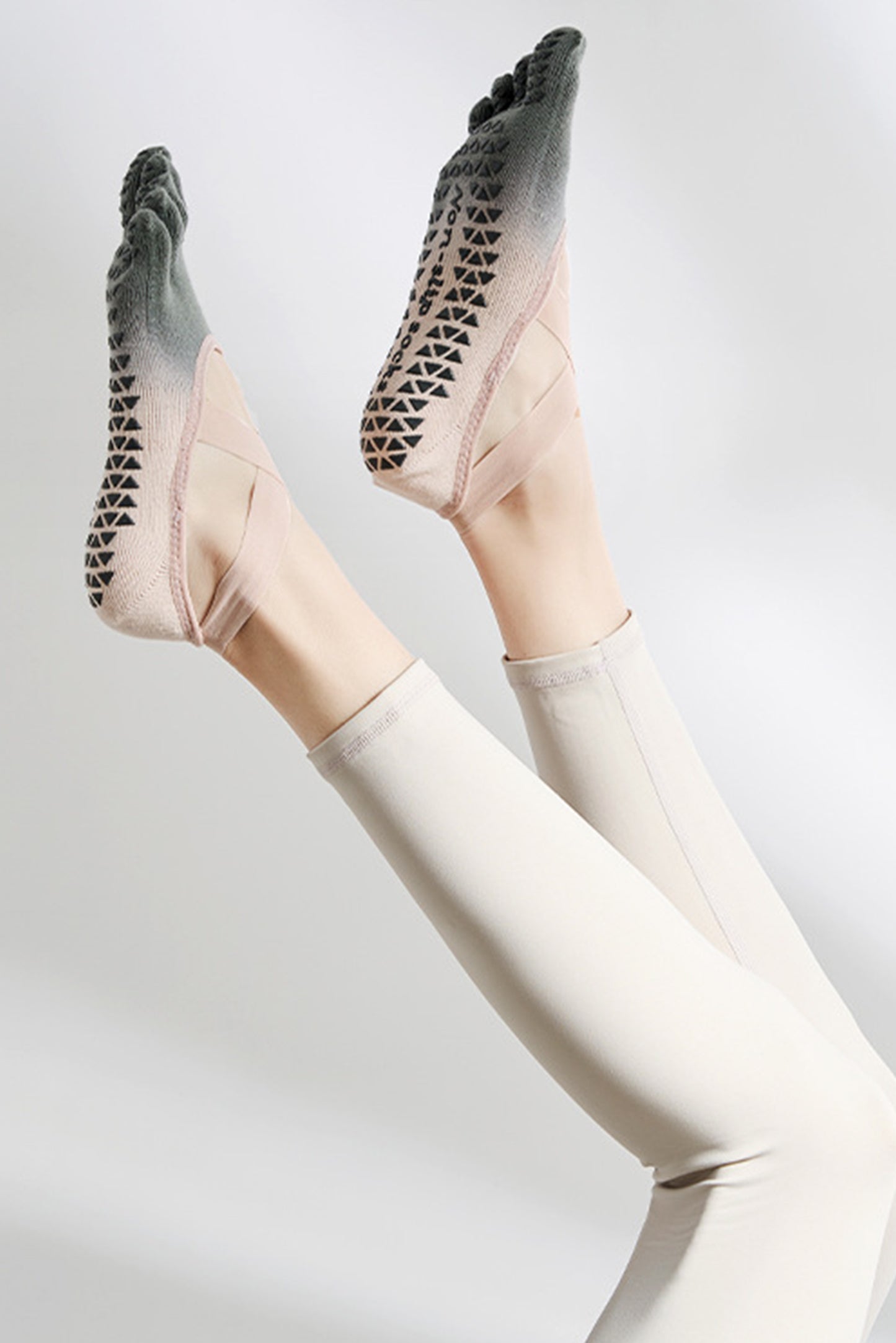 渐变防滑瑜伽袜