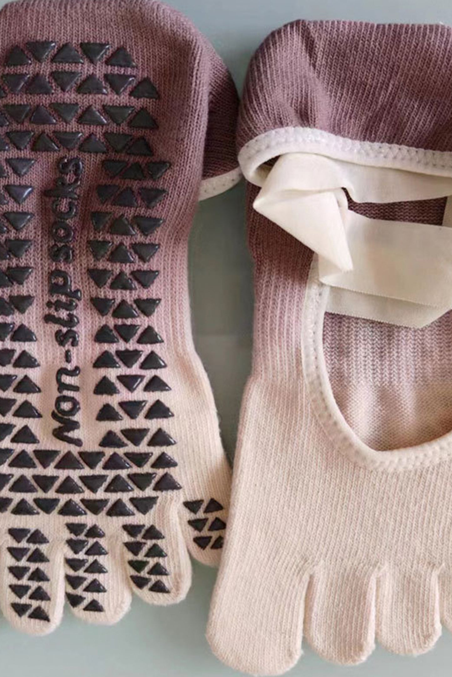 渐变防滑瑜伽袜