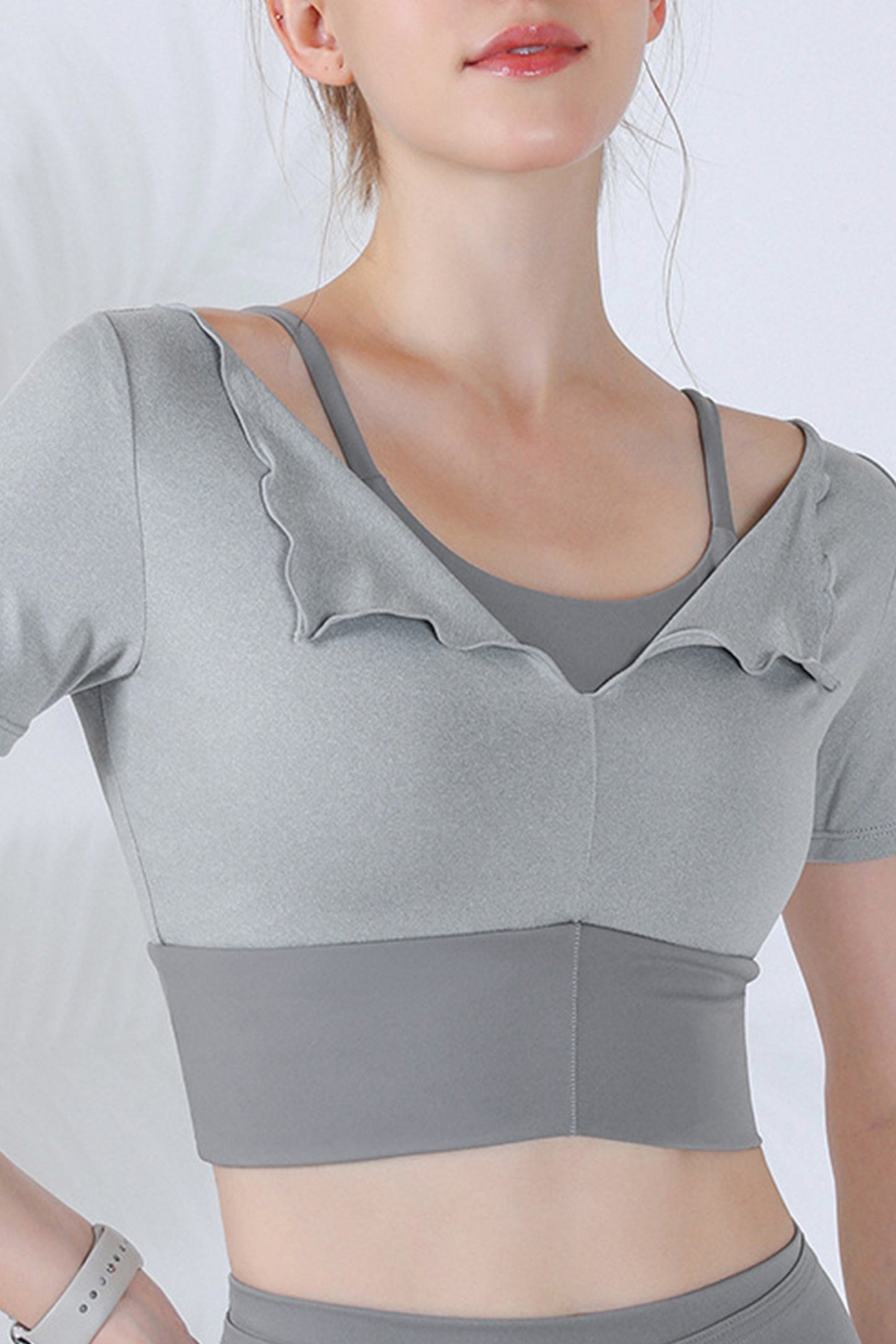 撞色假两件一体杯短袖