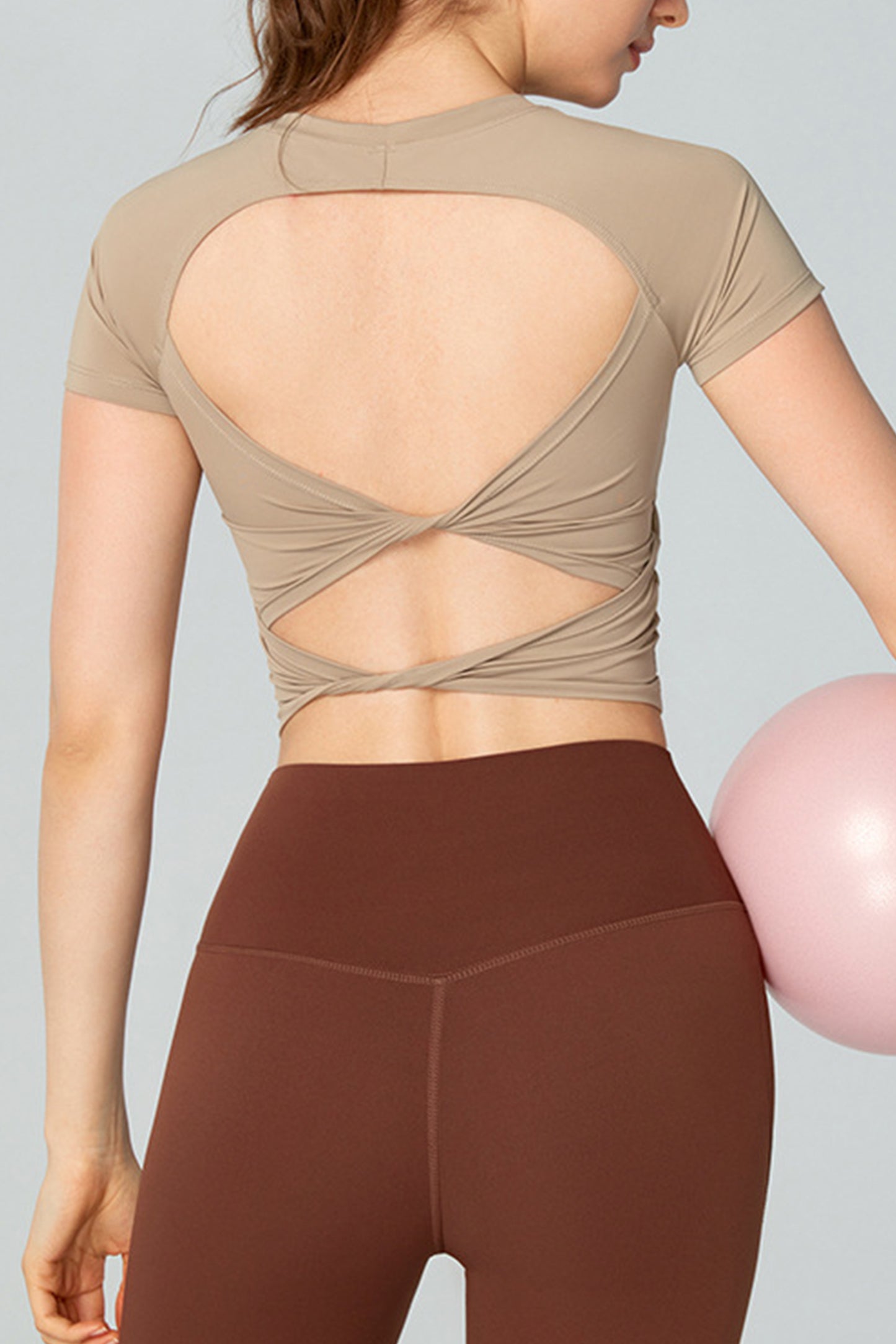 双扭结半固定杯短袖