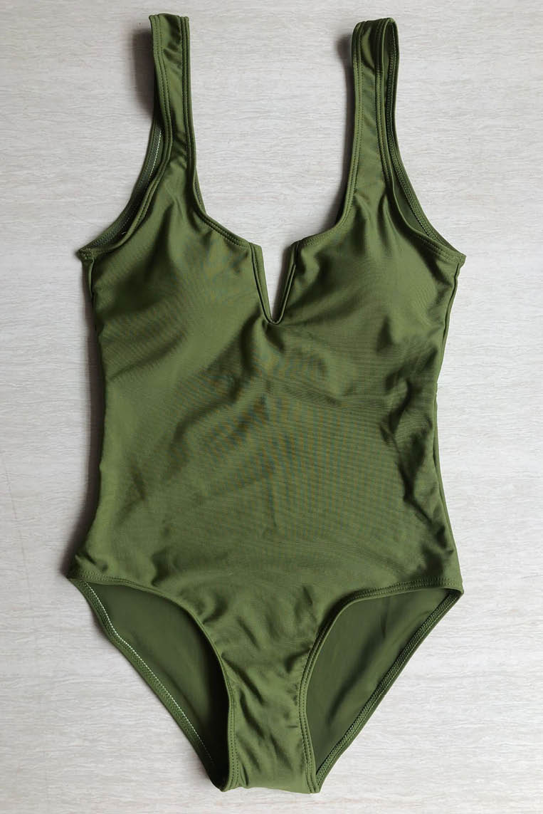 连体V领泳衣 (含胸垫) (only available online)