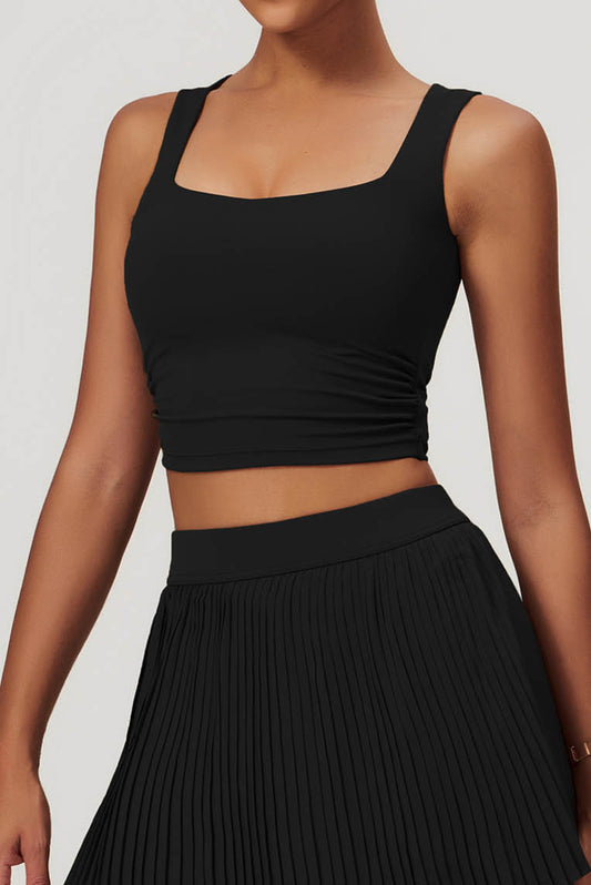 方型领口运动背心