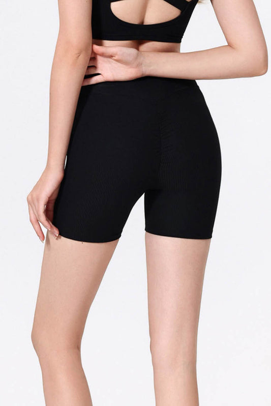 罗纹褶皱蜜桃臀短裤