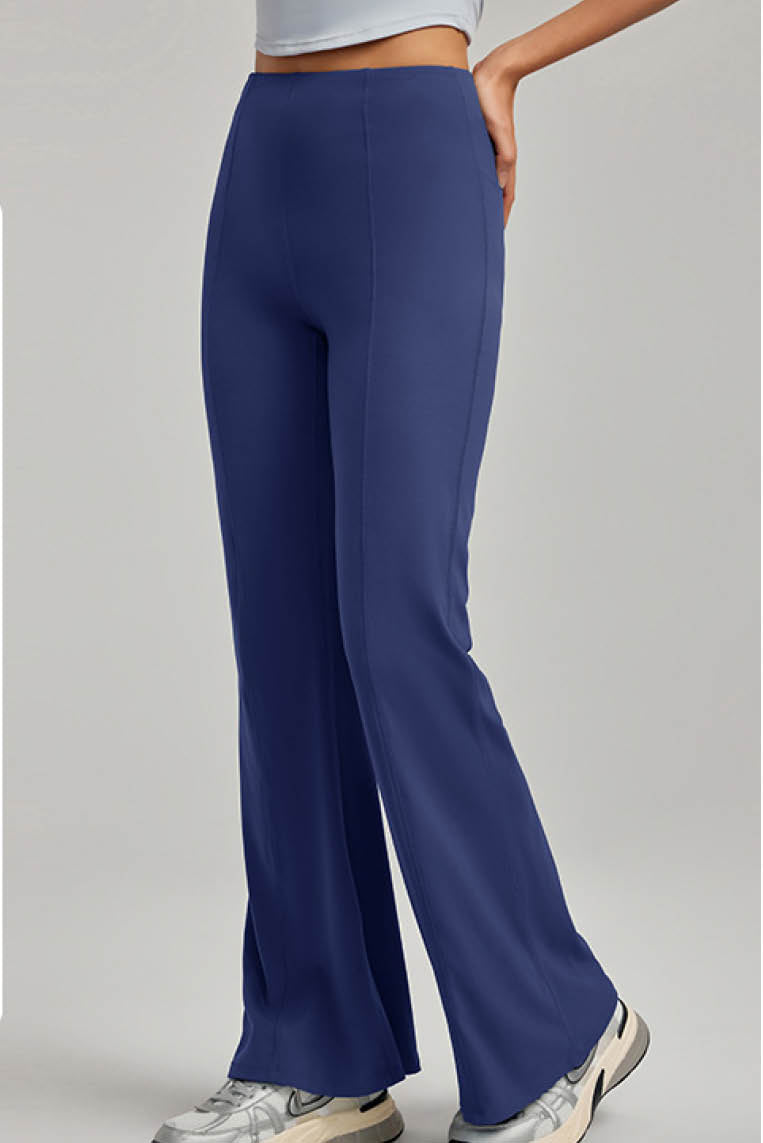 小个子翘臀微喇叭裤