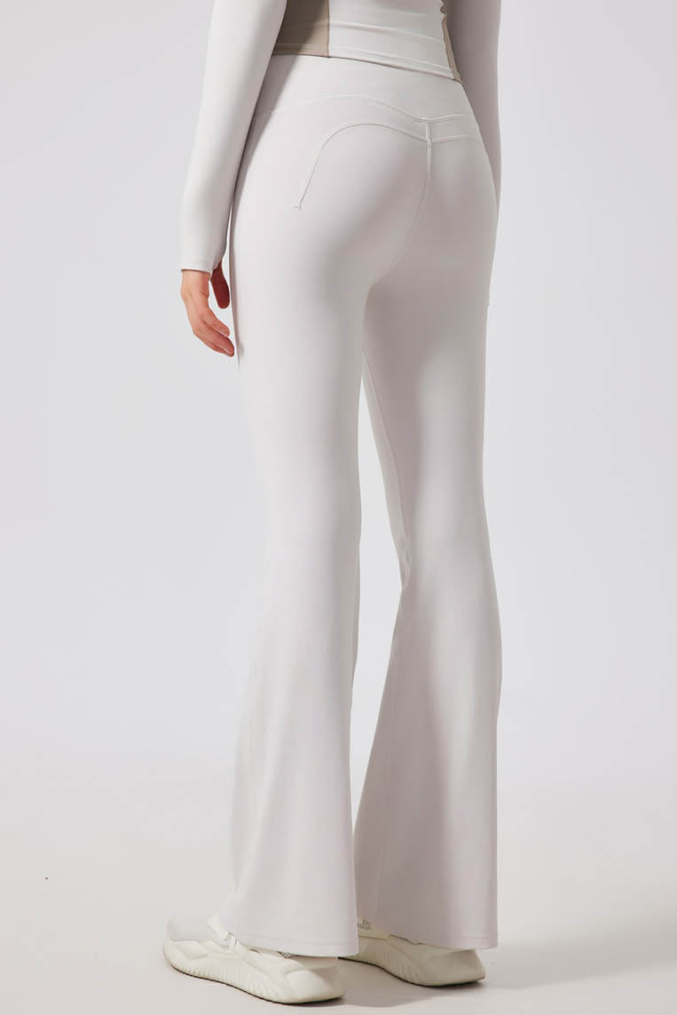 高腰提臀微喇叭长裤