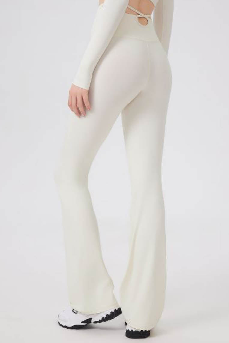 收腹镂空高腰微喇叭裤