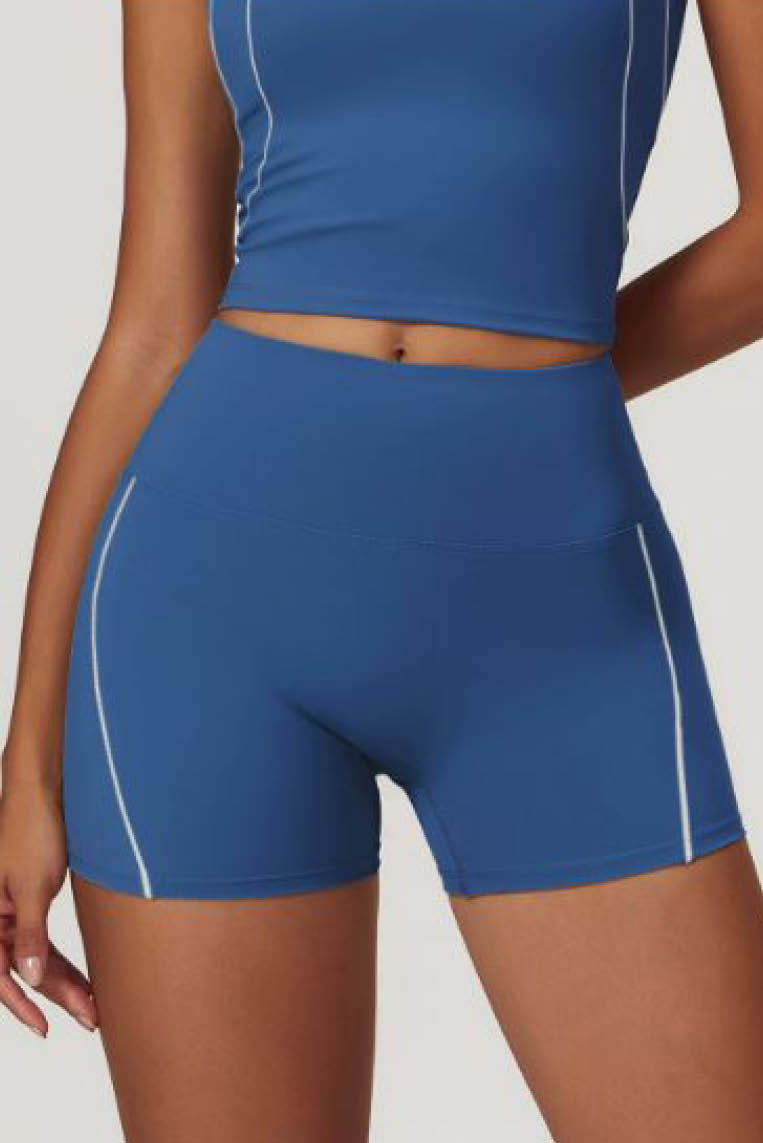 拼缝线条提臀短裤