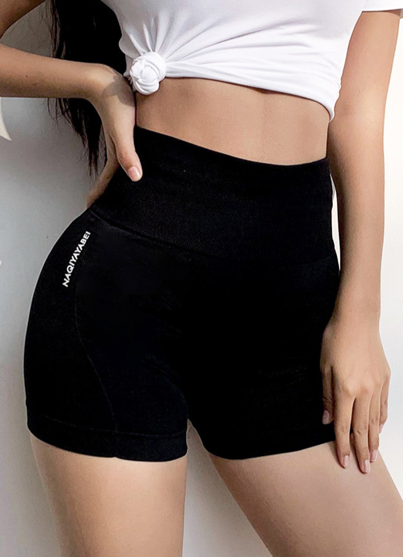 显瘦高腰收腹短裤