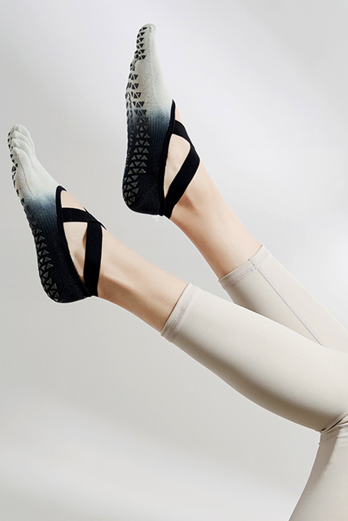 渐变防滑瑜伽袜