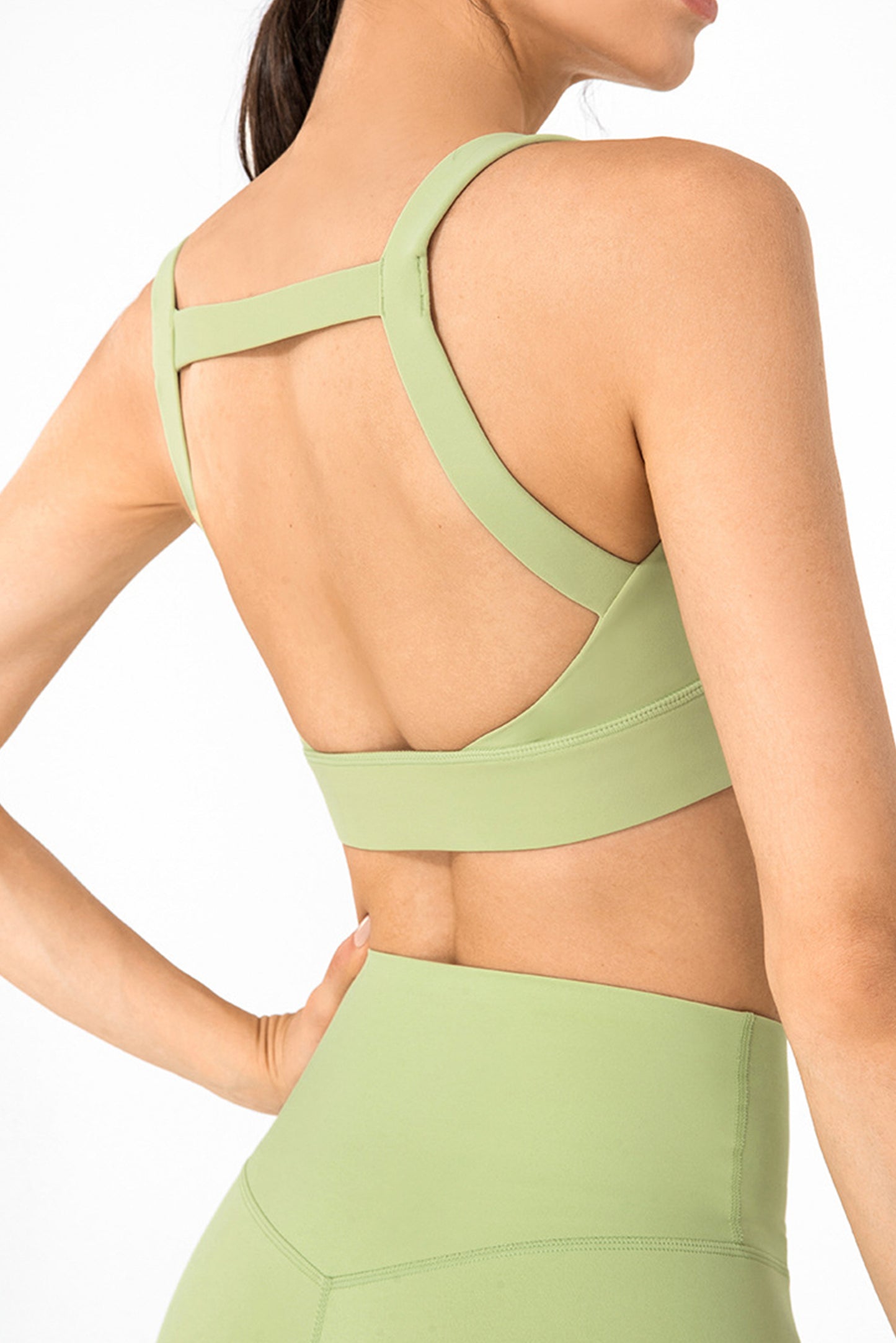 大露背褶皱文胸