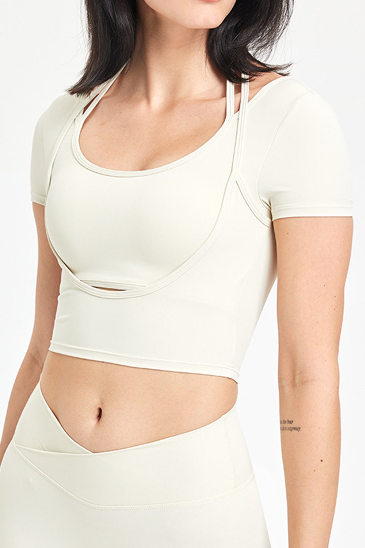 带胸垫吊脖短袖