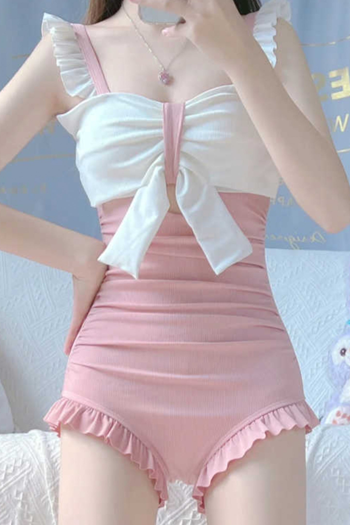 荷叶边蝴蝶结泳装