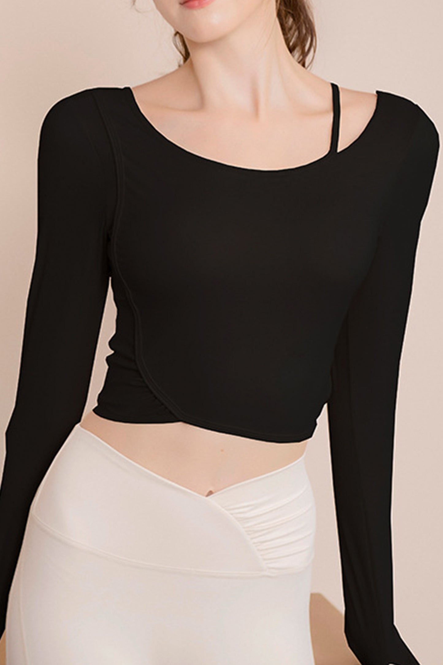 褶皱含胸垫长袖