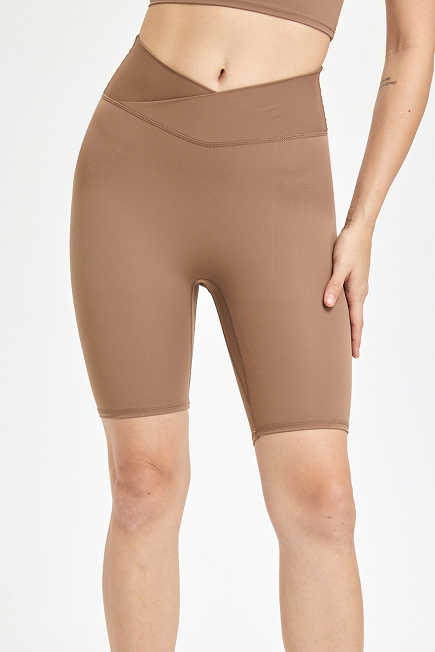 高弹蜜桃四分裤