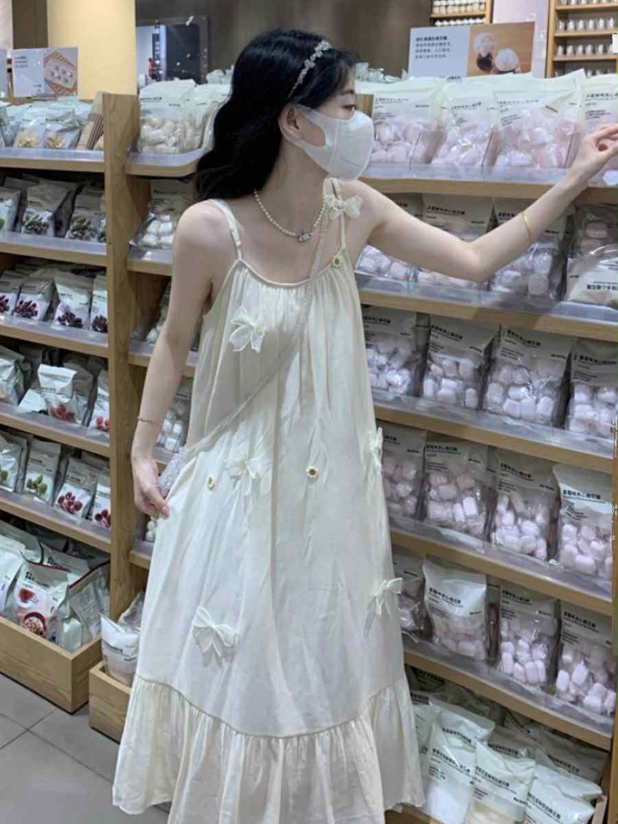 甜美蝴蝶结长裙
