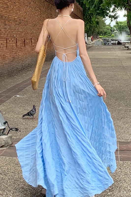 露背收腰大裙摆吊带长裙