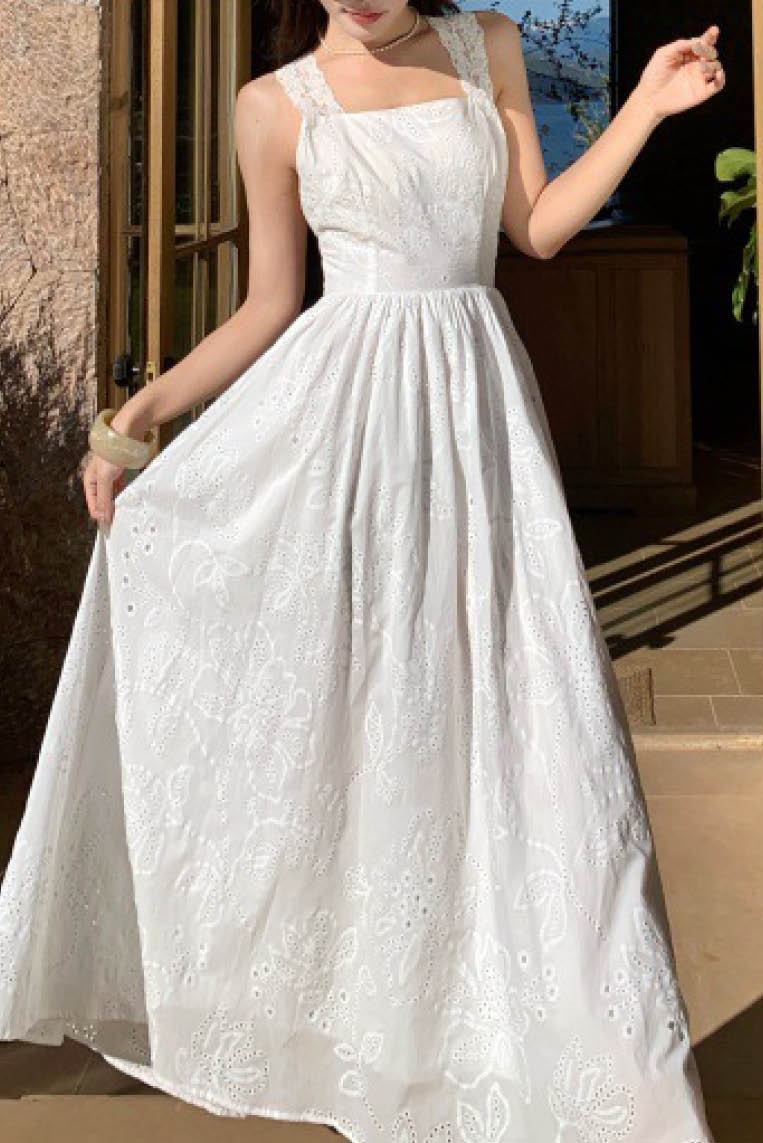 蕾丝交叉刺绣吊带沙滩裙