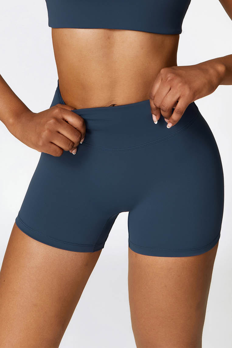 收腹美臀运动短裤