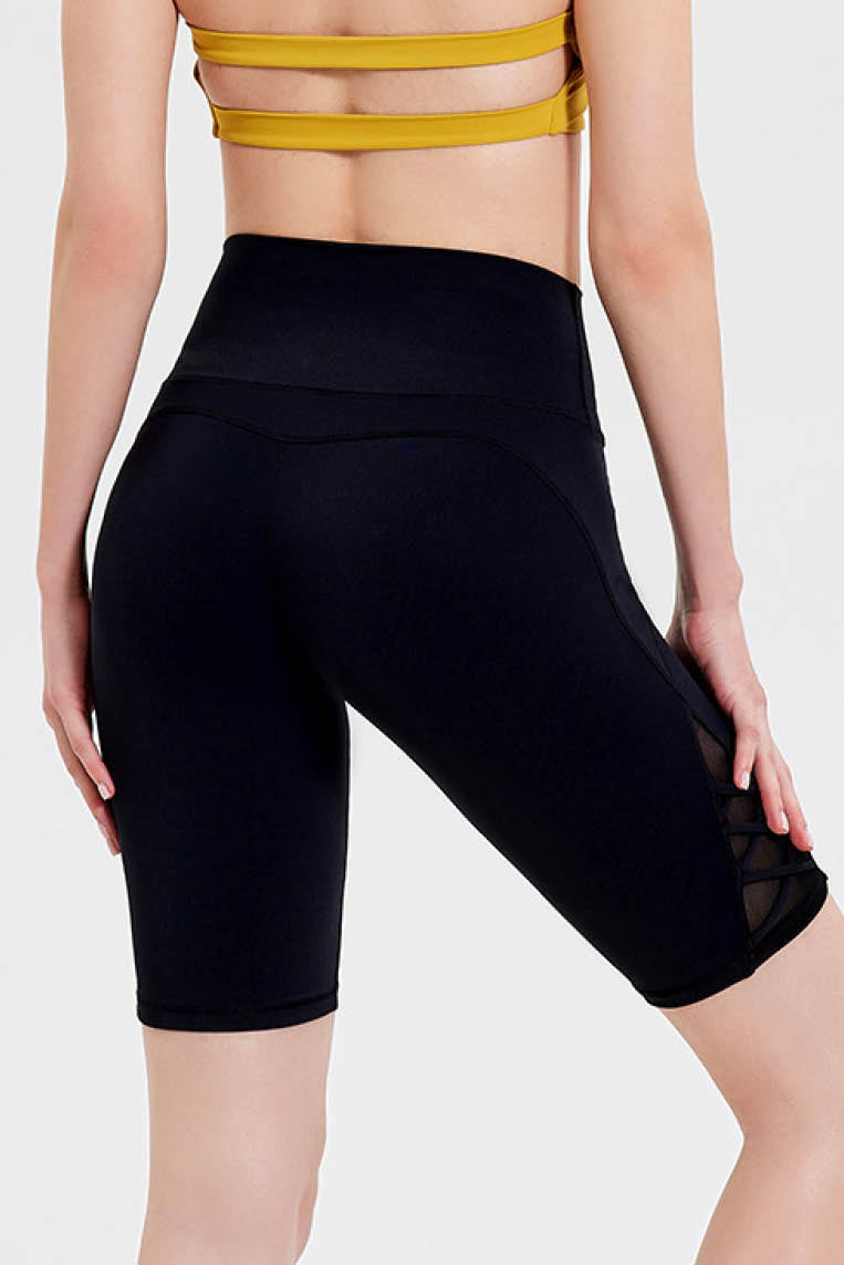 交叉线条健身五分裤 （微脱线）（介意者勿入)