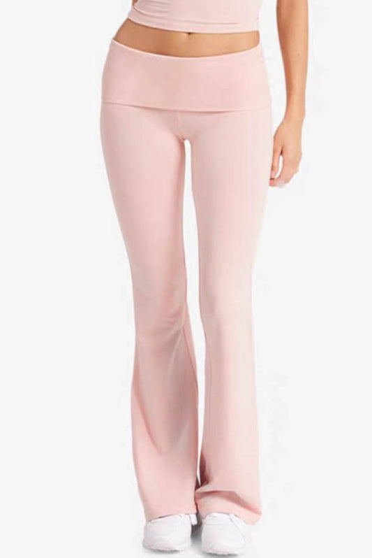 裸感翻折提臀喇叭长裤